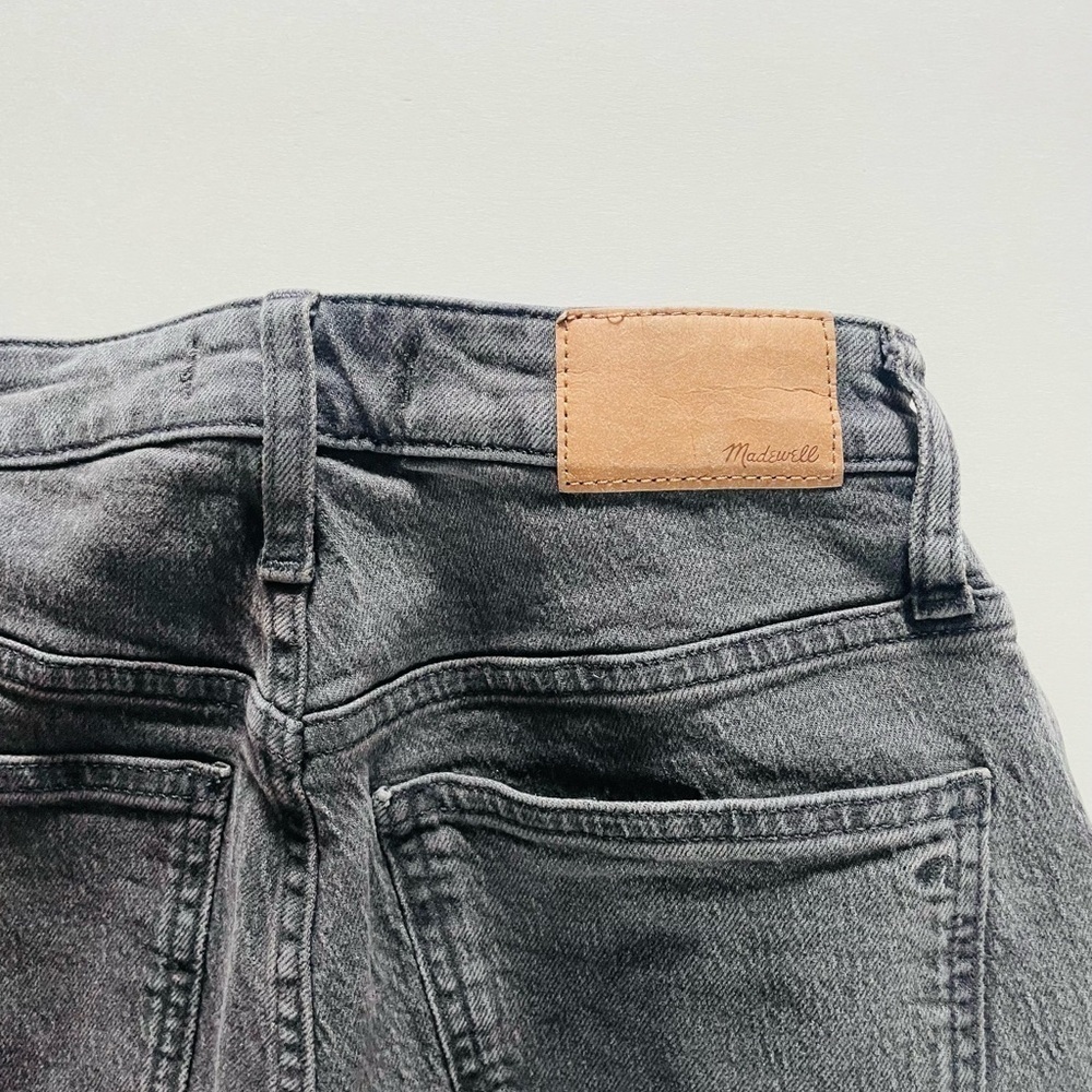 Madewell The Curvy Perfect Vintage Jean in Vintage Grey - Picture 4 of 10